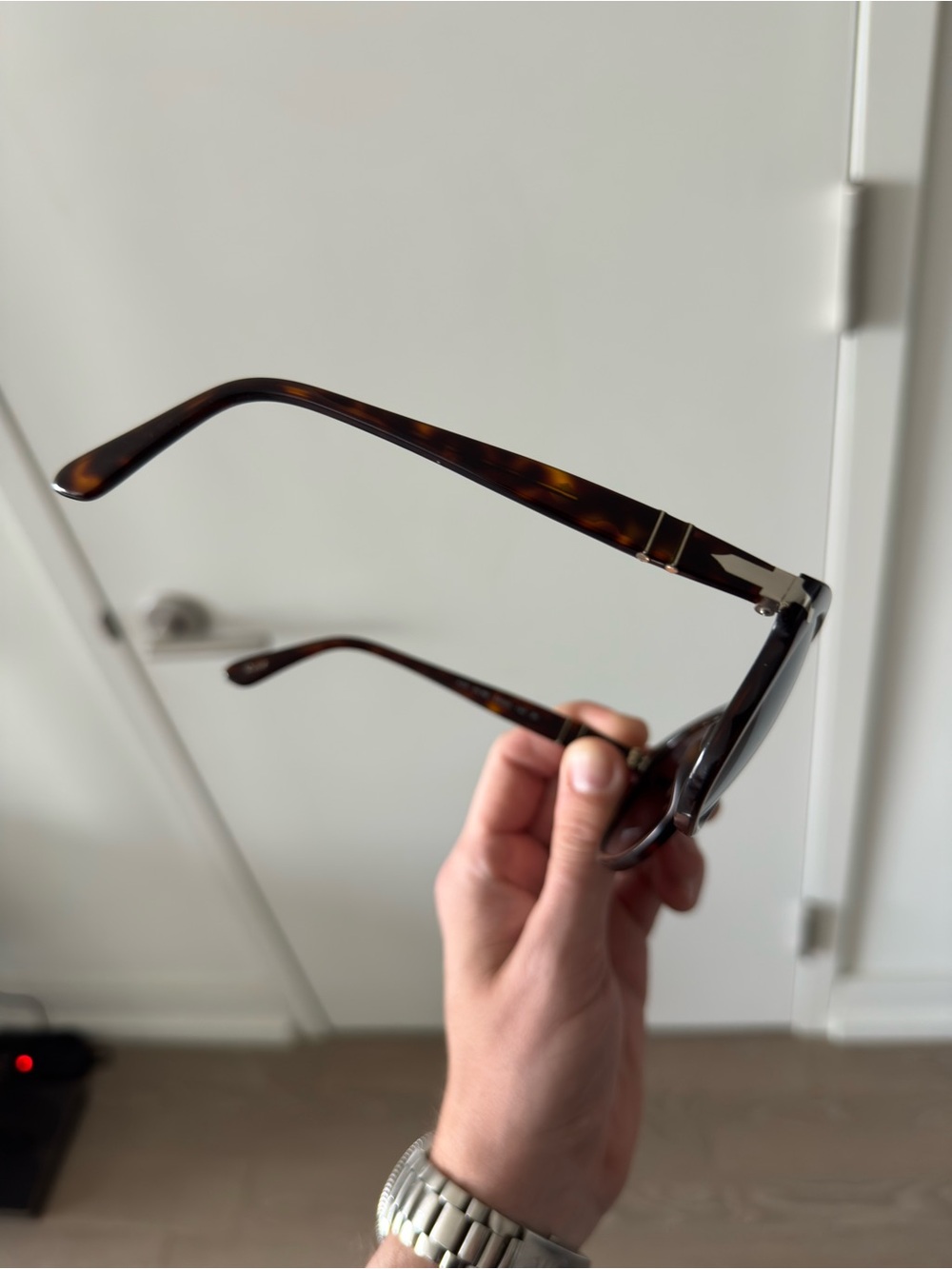 Persol 649 Tortoiseshell Frame Sunglasses with Dark Gradient Lenses. - Picture 8 of 9